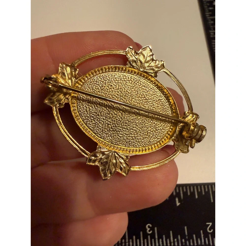 Vintage Gold Tone Monogram Engraved Oval Brooch Maple Leaf Accent Pin